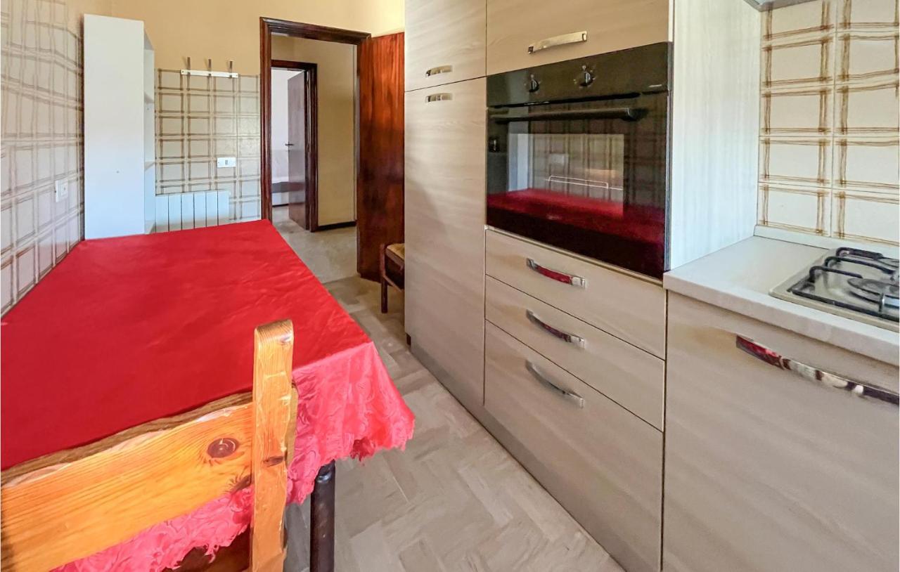 Gorgeous Apartment In Marina Di Santangelo Silvi Marina Eksteriør bilde